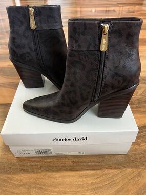 Leopard Print Western Ankle Booties Brown Block Heel Size 7.5 Charles David